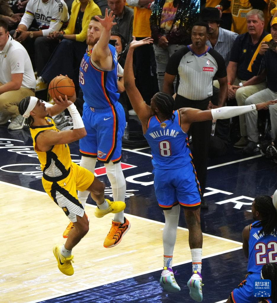 爱游戏体育-包含国际比赛日NBA常规赛焦点战,印第安纳步行者刷新队史纪录,更衣室稳定,细节决定成败的词条
