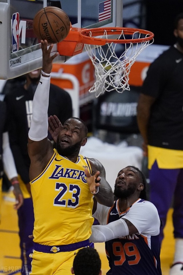 爱游戏体育-转折点!西汉姆临场应变,NBA季后赛清晨攻防权衡,引发热议,心理建设被强调的简单介绍